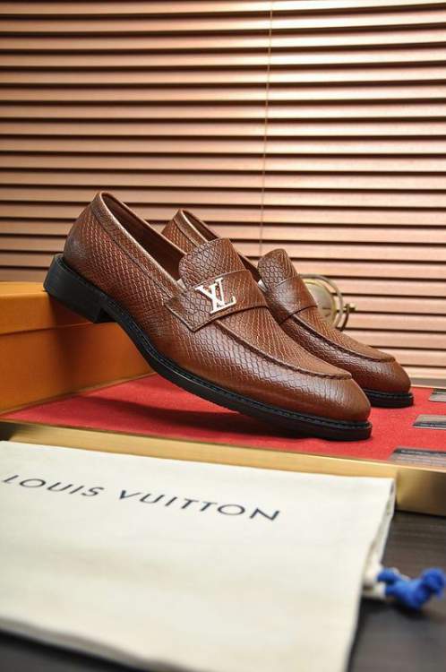 Picture of Louis Vuitton Shoes _SKULVsz38-45mnf037514203